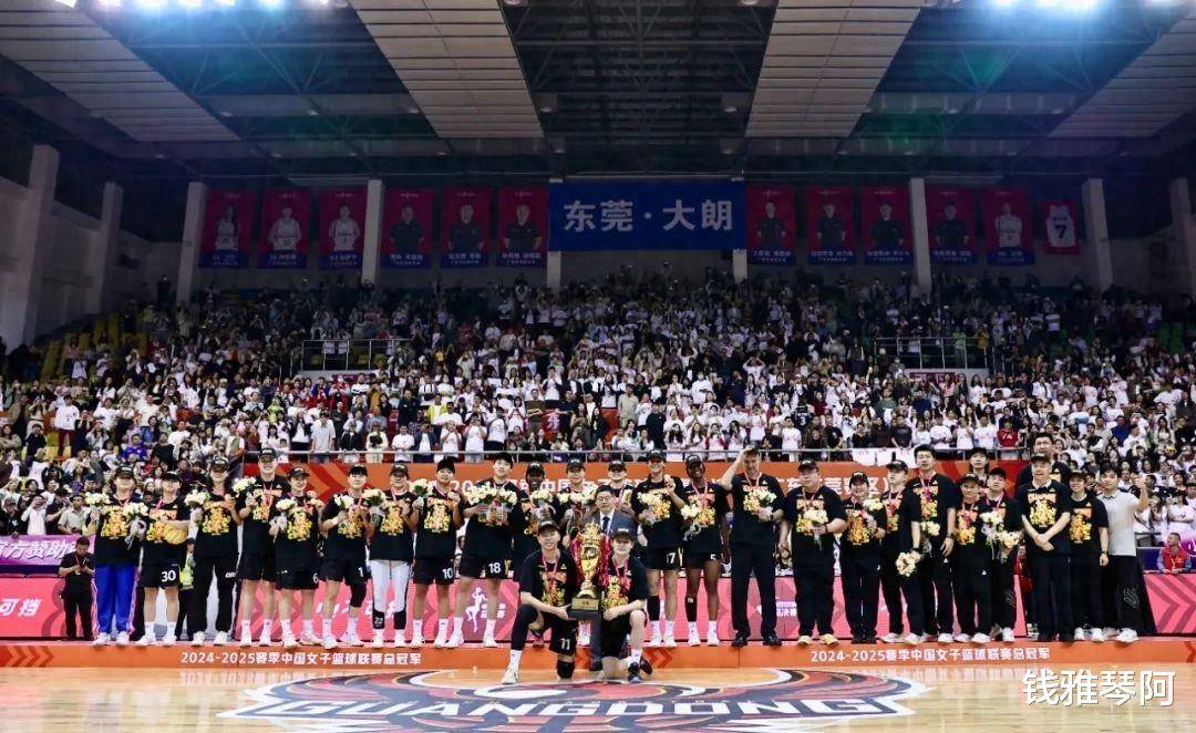 球队在国际赛场上取得了非凡的突破